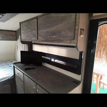 Cinar Karavan Camping